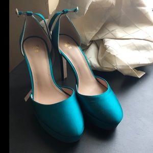 H&M Pumps. Teal.